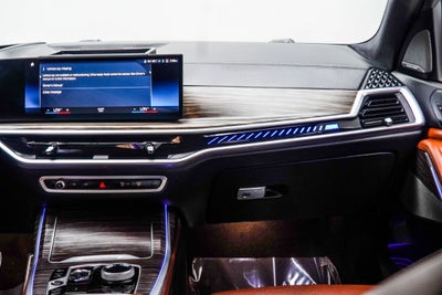 2023 BMW X7 M60i