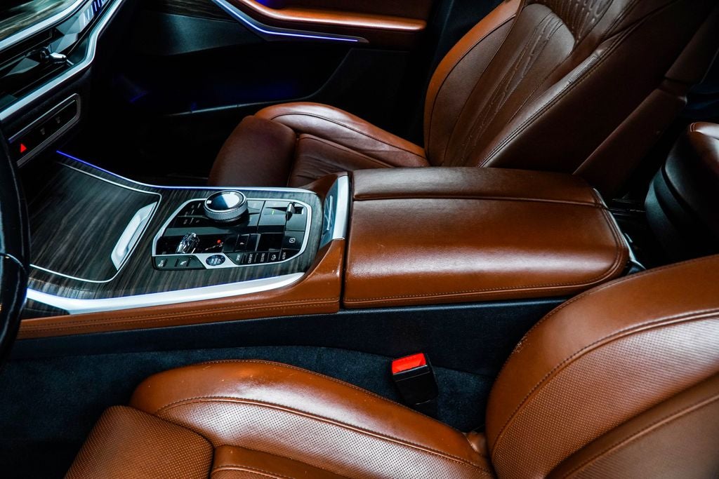 2023 BMW X7 M60i
