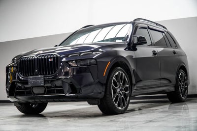 2023 BMW X7 M60i