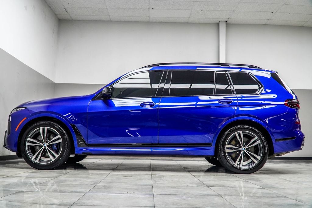 2024 BMW X7 M60i
