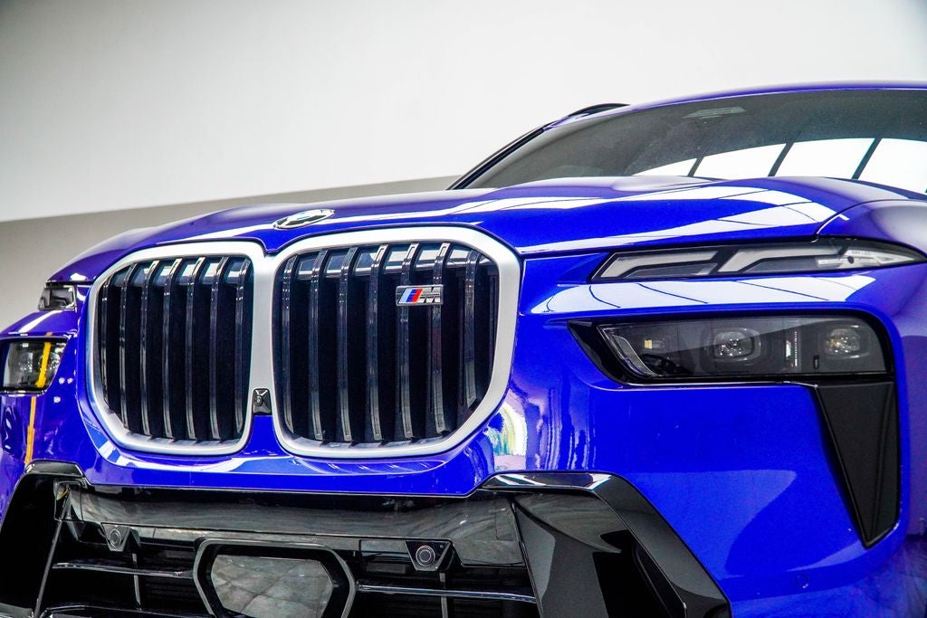 2024 BMW X7 M60i
