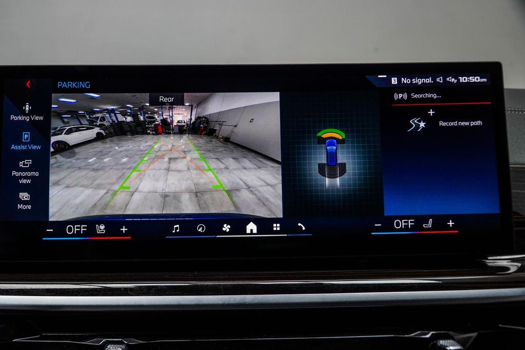 2024 BMW X7 M60i