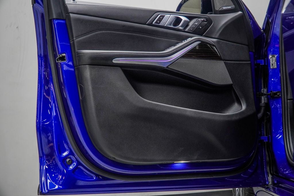 2024 BMW X7 M60i