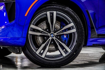 2024 BMW X7 M60i