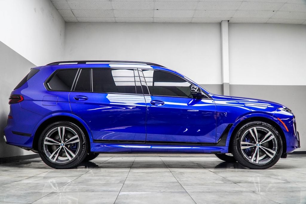2024 BMW X7 M60i