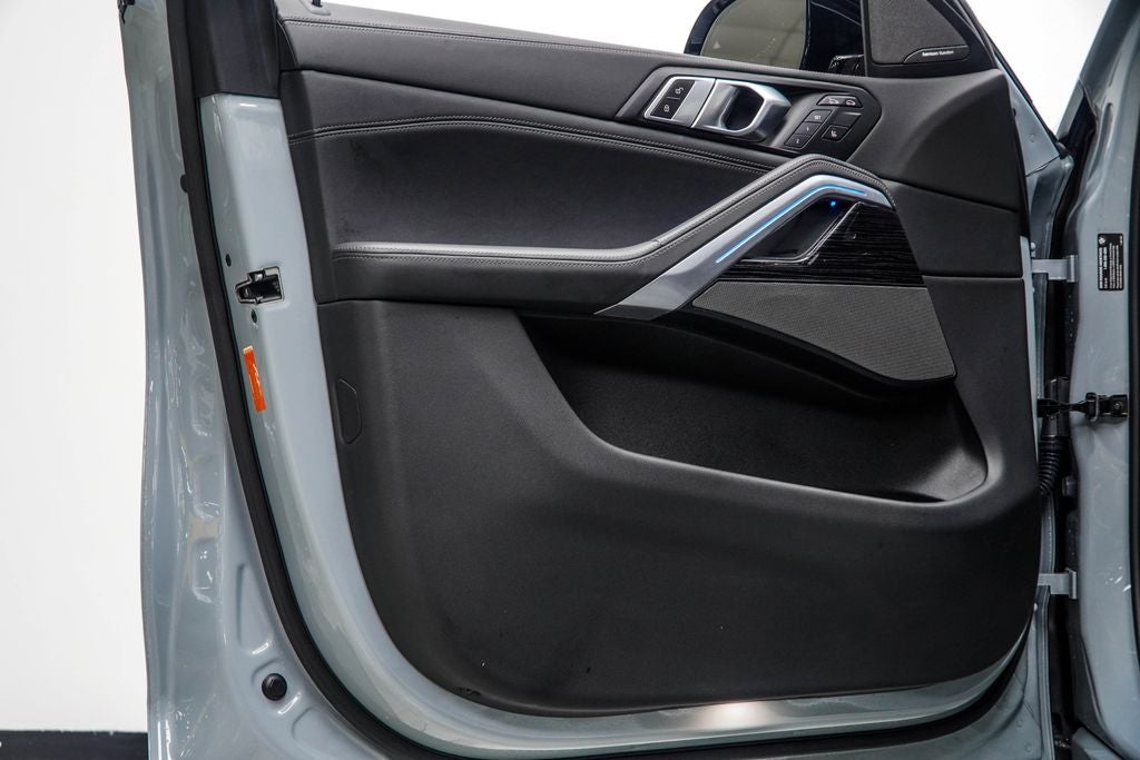 2024 BMW X6 xDrive40i