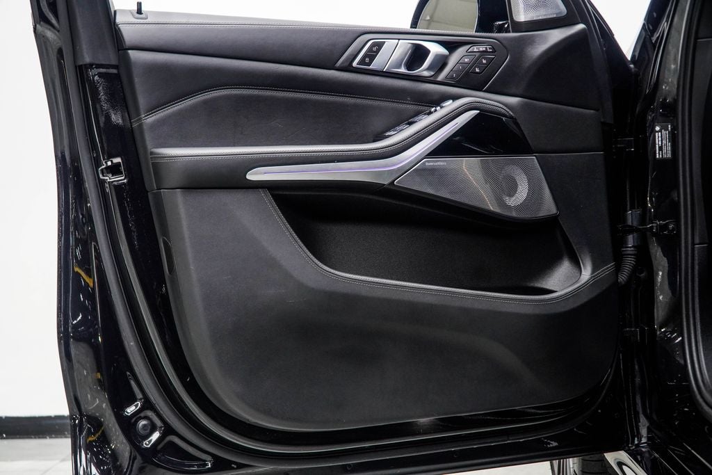 2024 BMW X7 ALPINA XB7