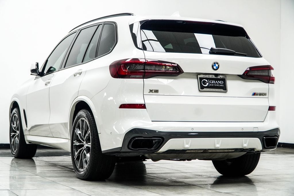 2022 BMW X5 M50i