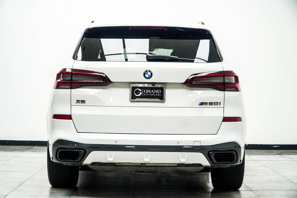 2022 BMW X5 M50i