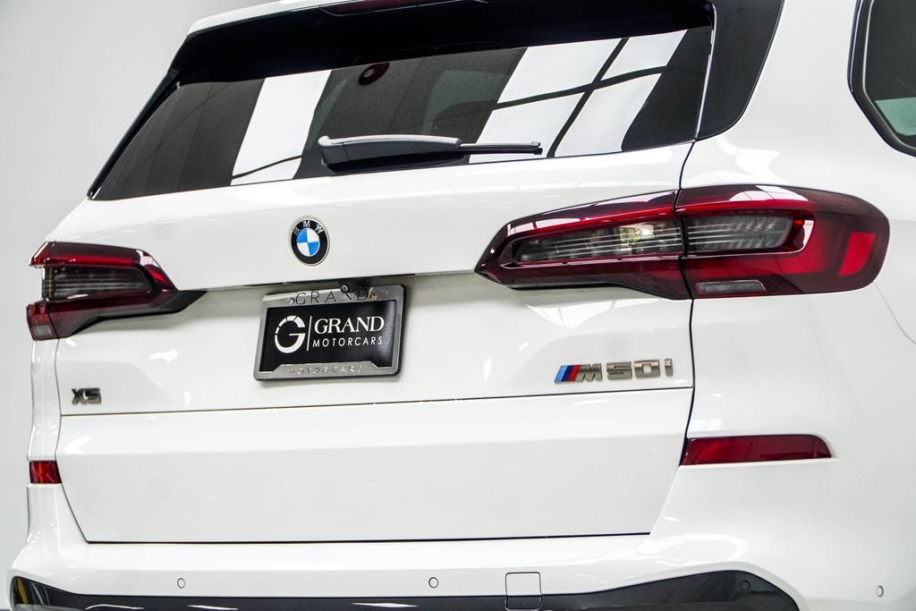 2022 BMW X5 M50i