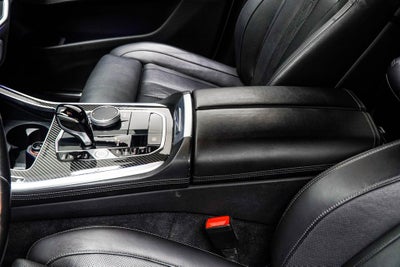 2022 BMW X5 M50i