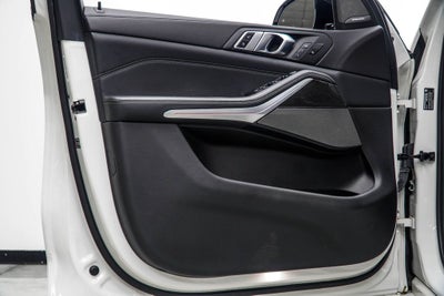 2022 BMW X5 M50i