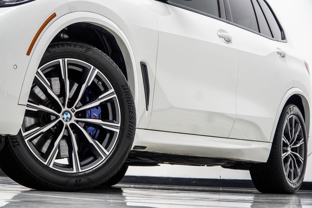 2022 BMW X5 M50i