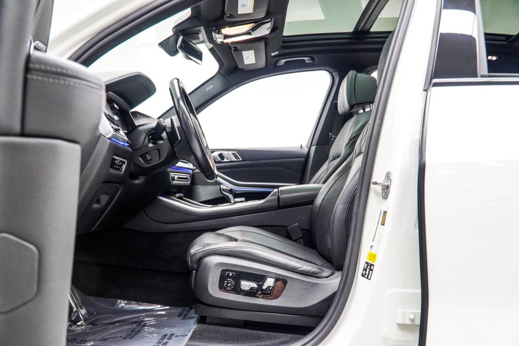 2022 BMW X5 M50i