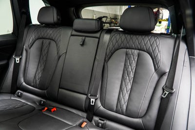 2022 BMW X5 M50i