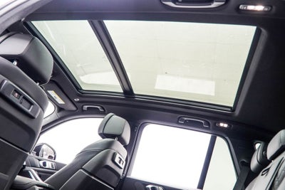 2022 BMW X5 M50i