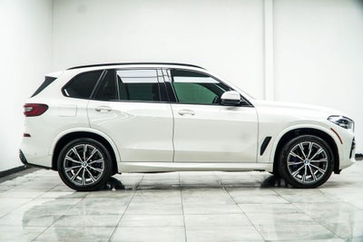2022 BMW X5 M50i