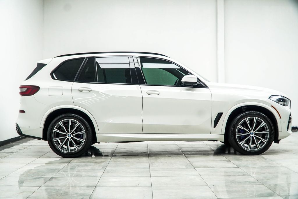 2022 BMW X5 M50i