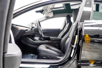 2019 Tesla Model 3 Mid Range