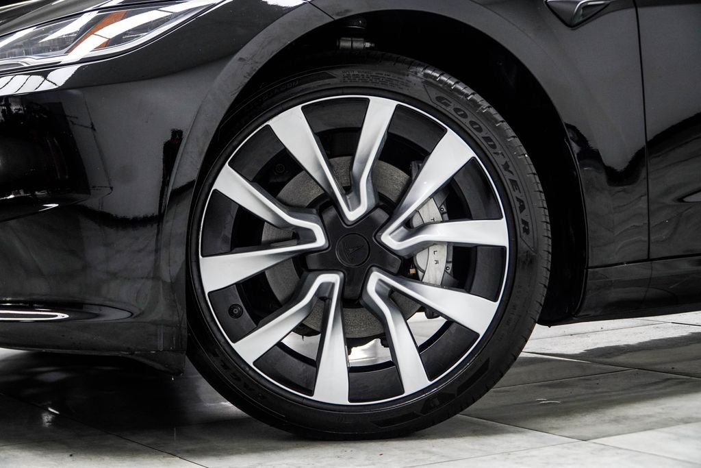 2025 Tesla Model 3 Long Range
