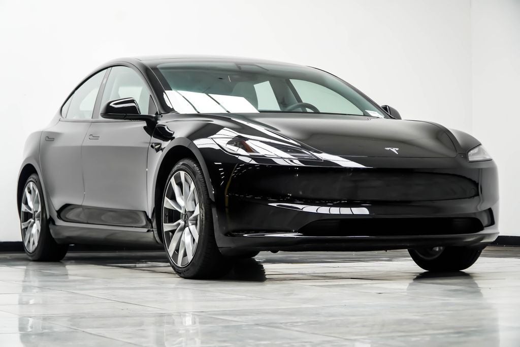 2025 Tesla Model 3 Long Range
