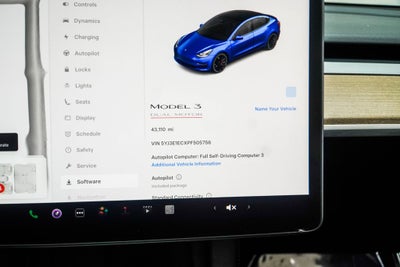 2023 Tesla Model 3 Performance