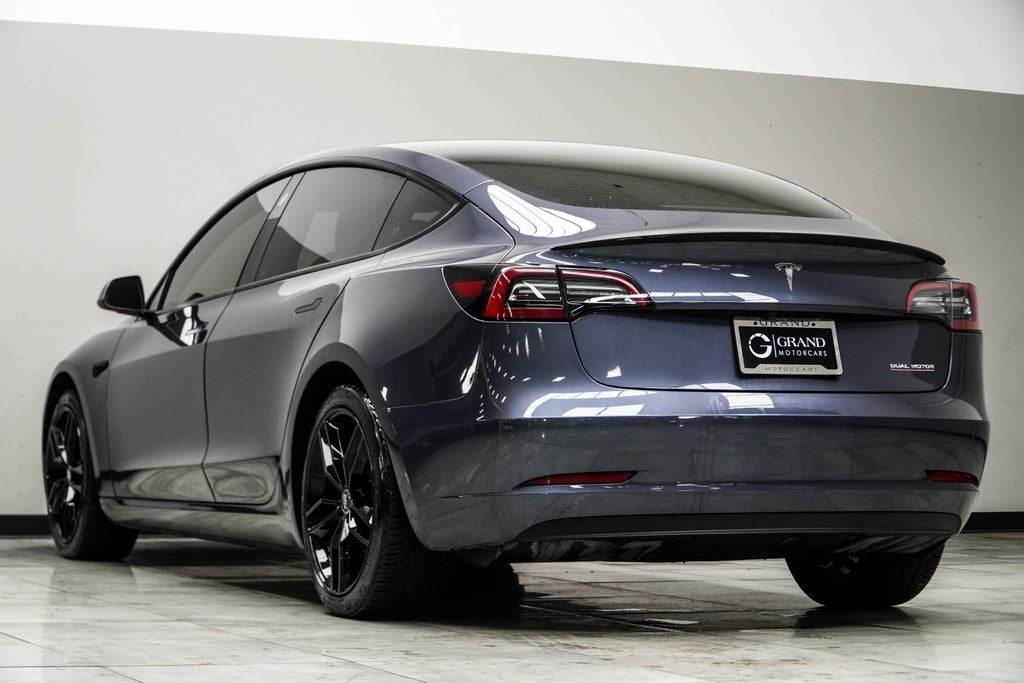 2023 Tesla Model 3 Performance