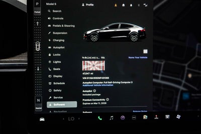 2021 Tesla Model S Plaid
