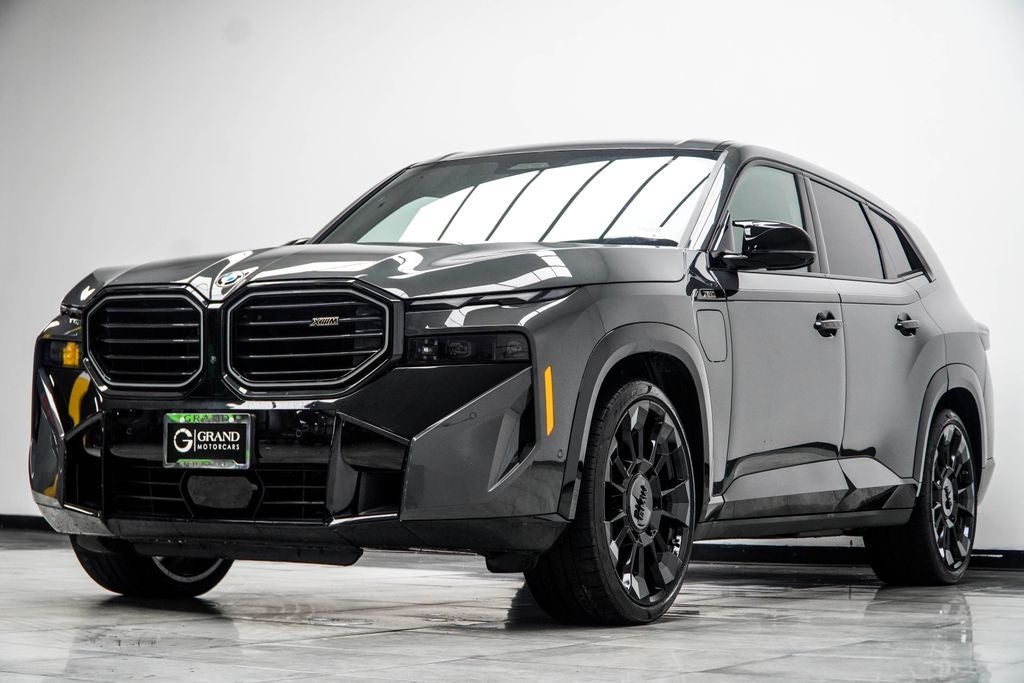 2023 BMW XM Base