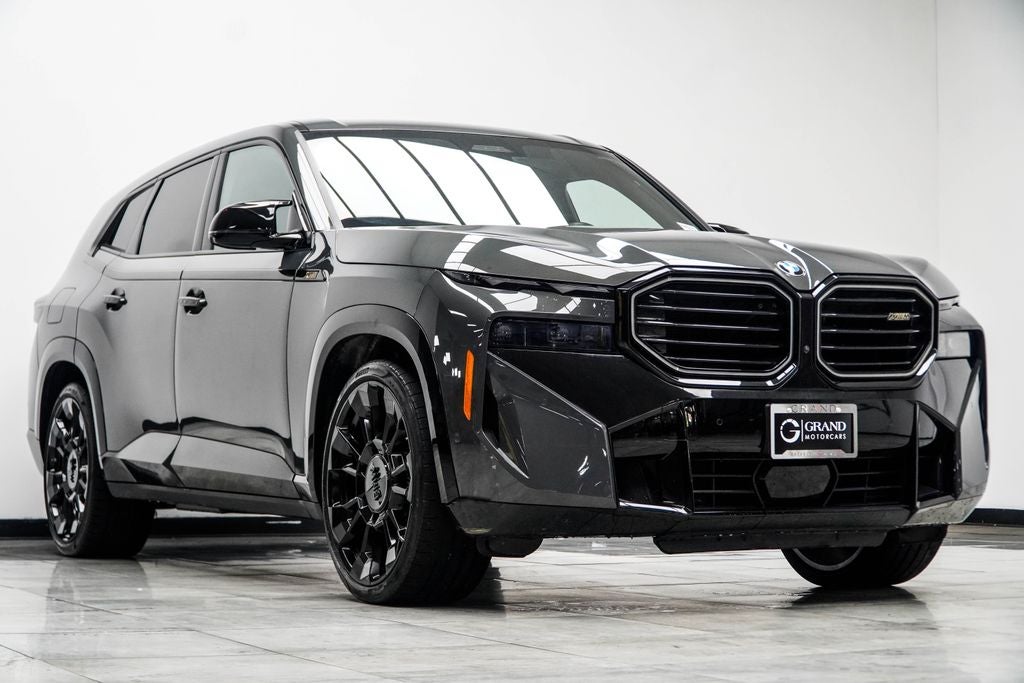 2023 BMW XM Base
