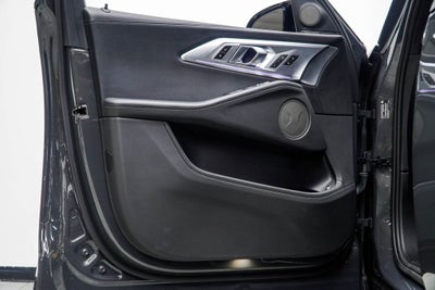 2023 BMW XM Base