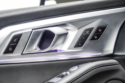 2023 BMW XM Base