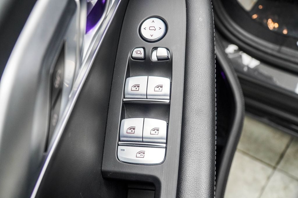 2023 BMW XM Base