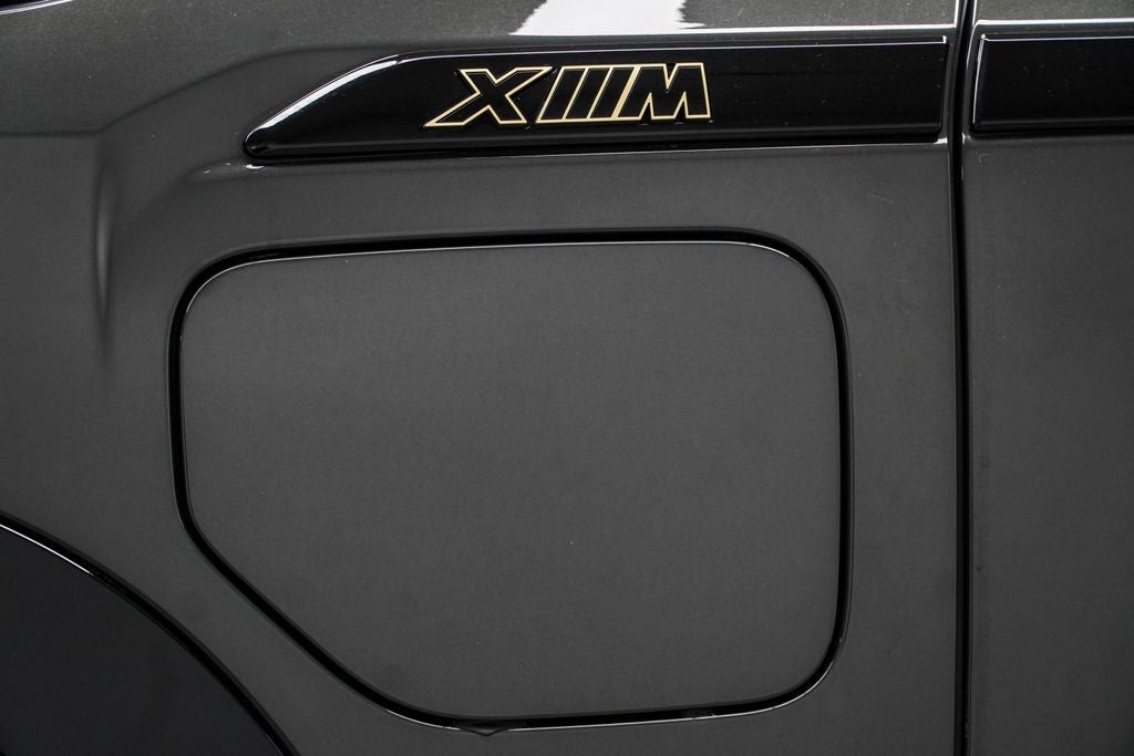 2023 BMW XM Base