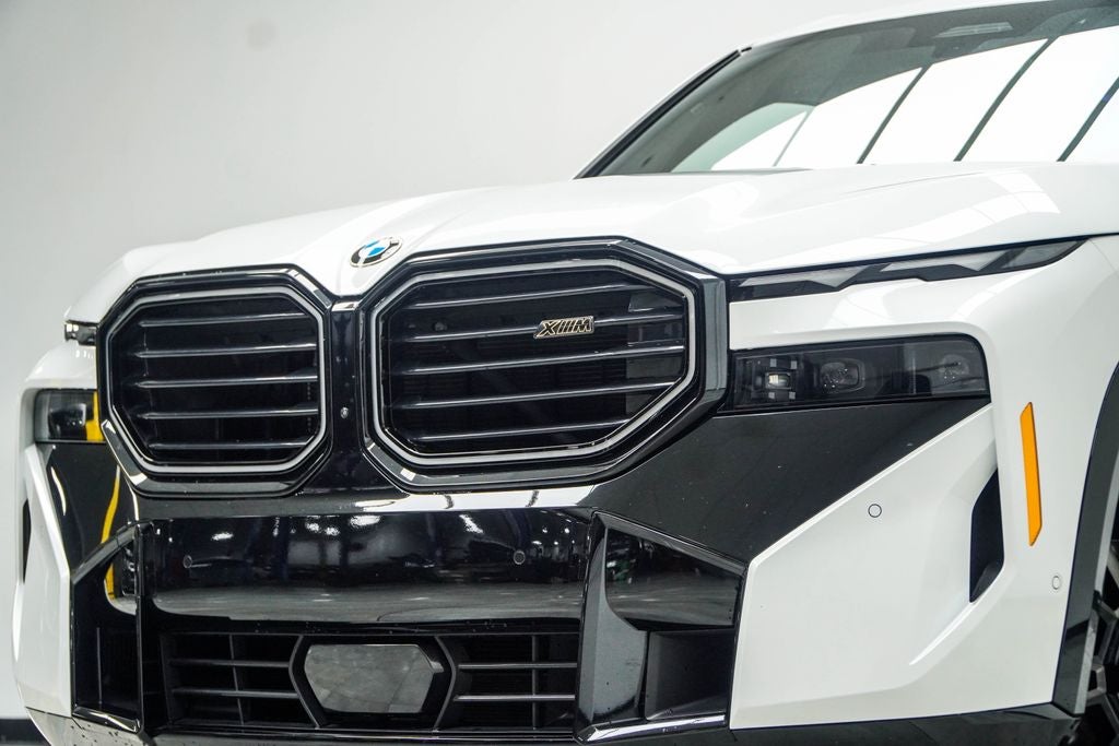 2023 BMW XM Base