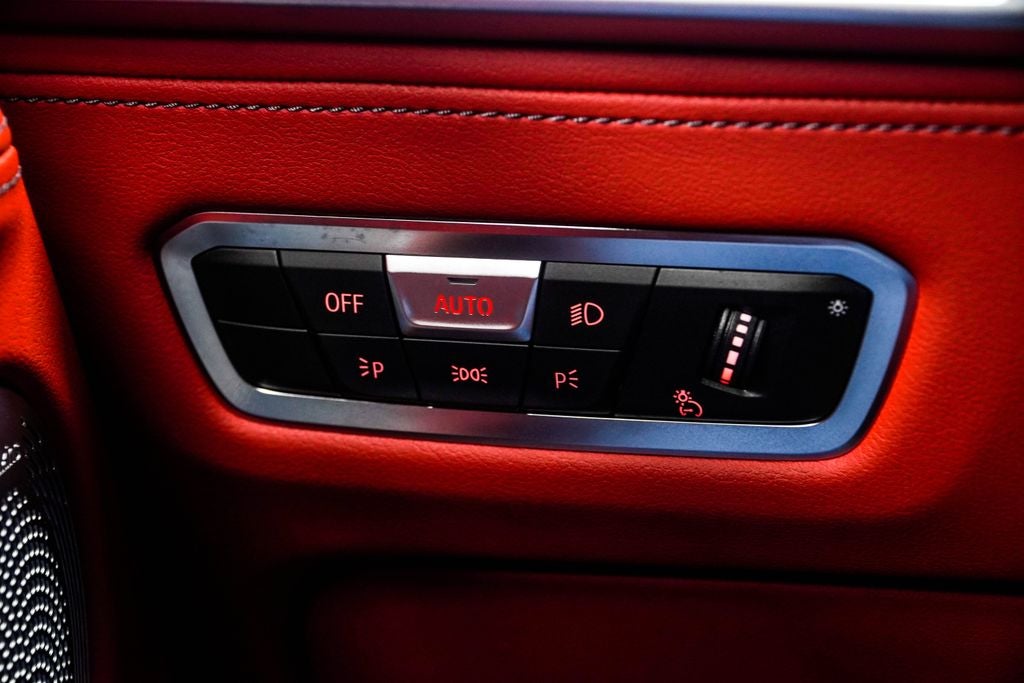 2023 BMW XM Base