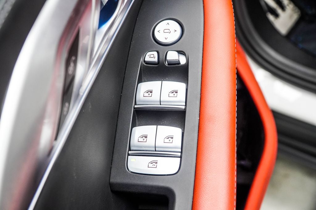 2023 BMW XM Base