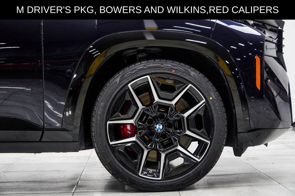 2023 BMW XM Base