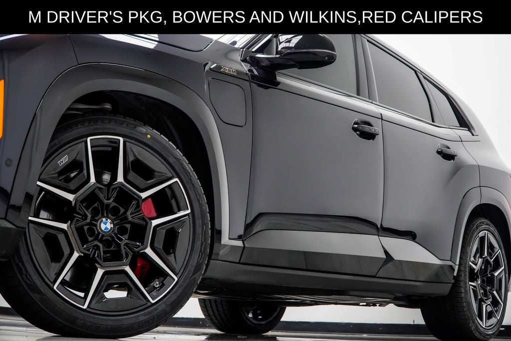 2023 BMW XM Base