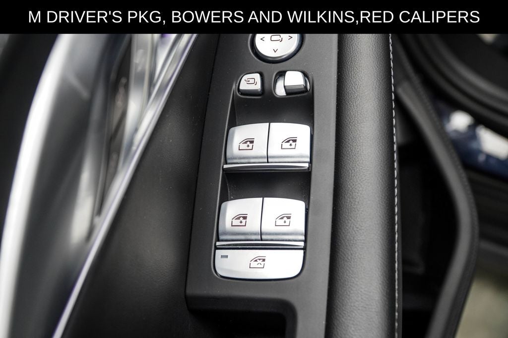 2023 BMW XM Base