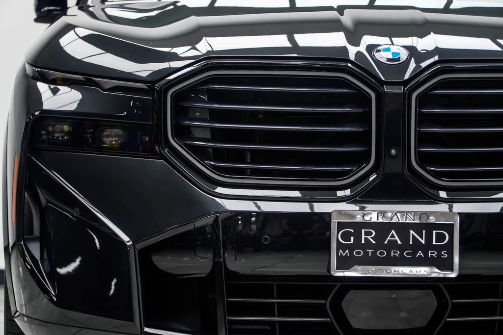 2023 BMW XM Base