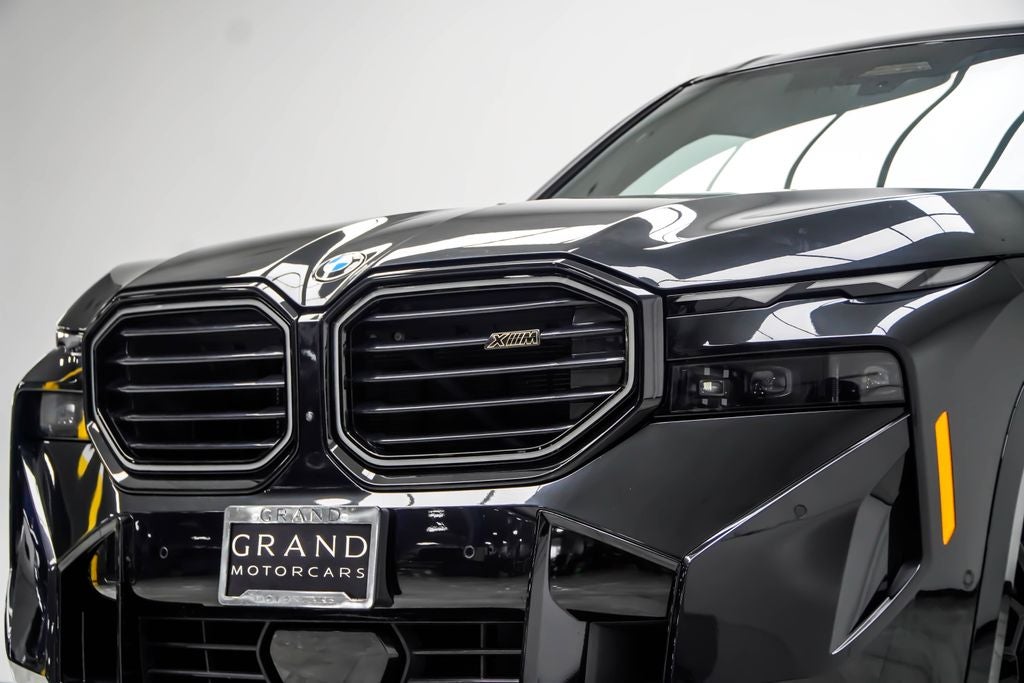 2023 BMW XM Base