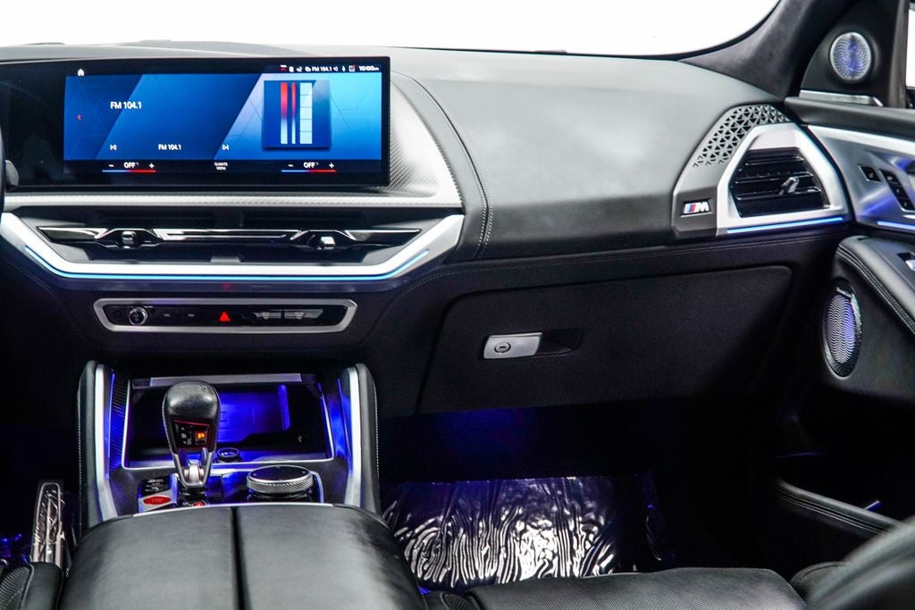 2023 BMW XM Base