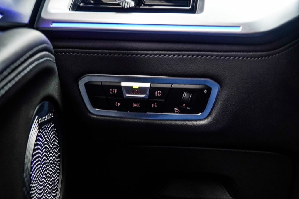 2023 BMW XM Base
