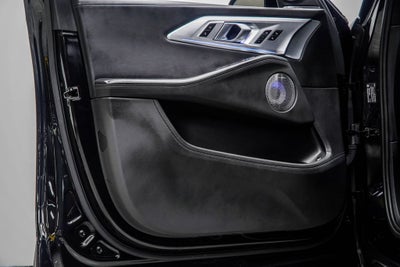 2023 BMW XM Base