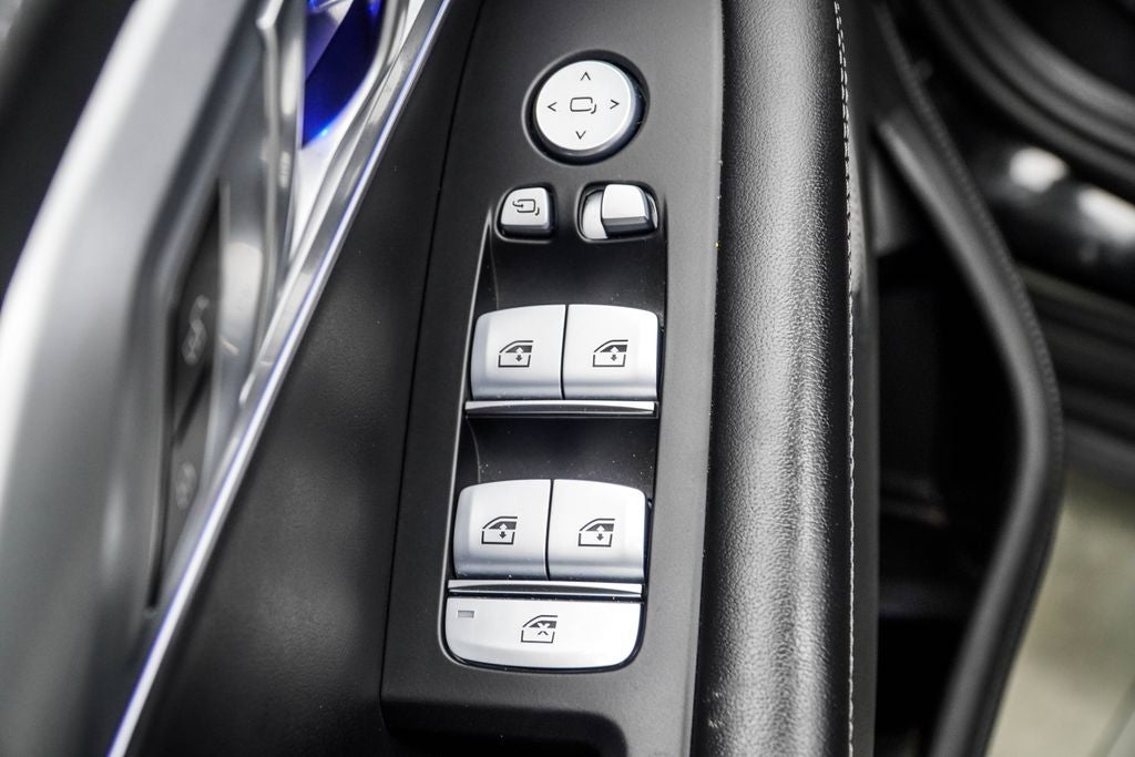 2023 BMW XM Base