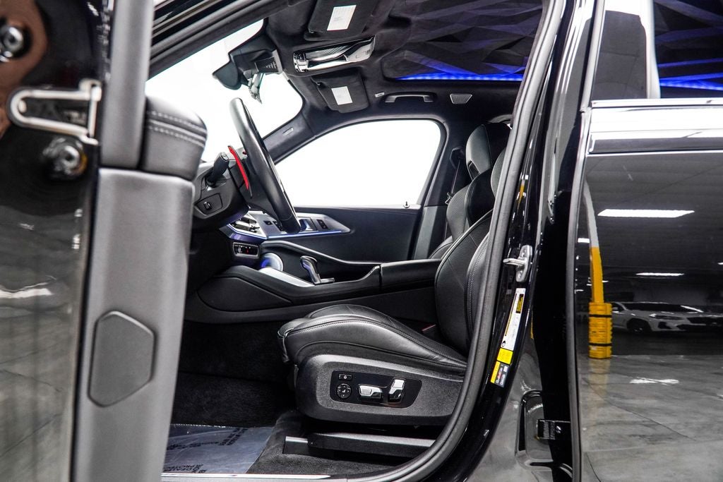 2023 BMW XM Base