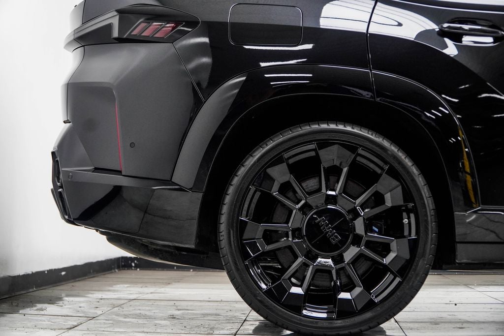 2023 BMW XM Base