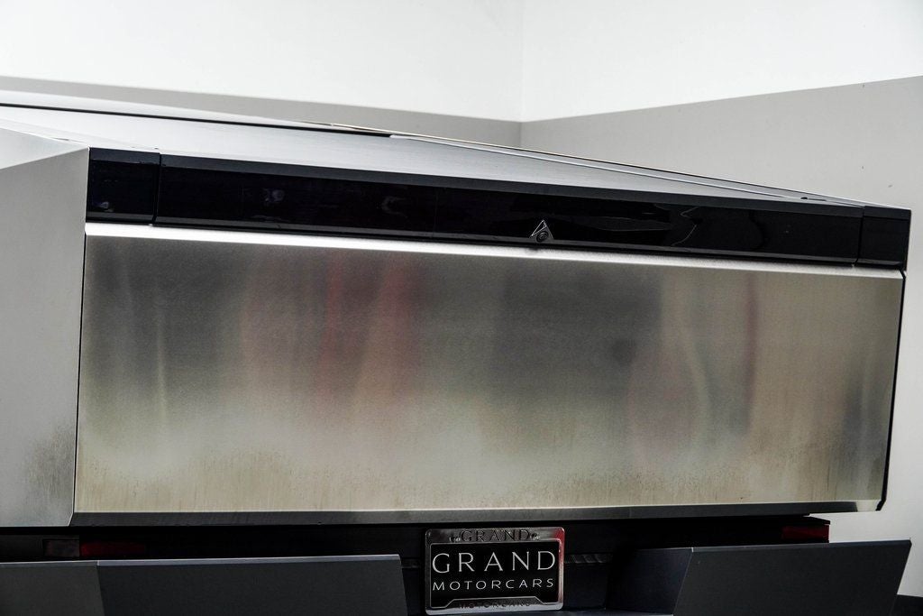 2025 Tesla Cybertruck Base