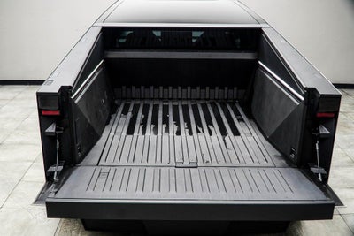 2025 Tesla Cybertruck Base